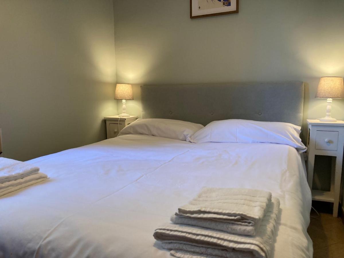 Los Cedros, Gran Chalet Con Piscina Y Apartamento En Navacerrada Luaran gambar