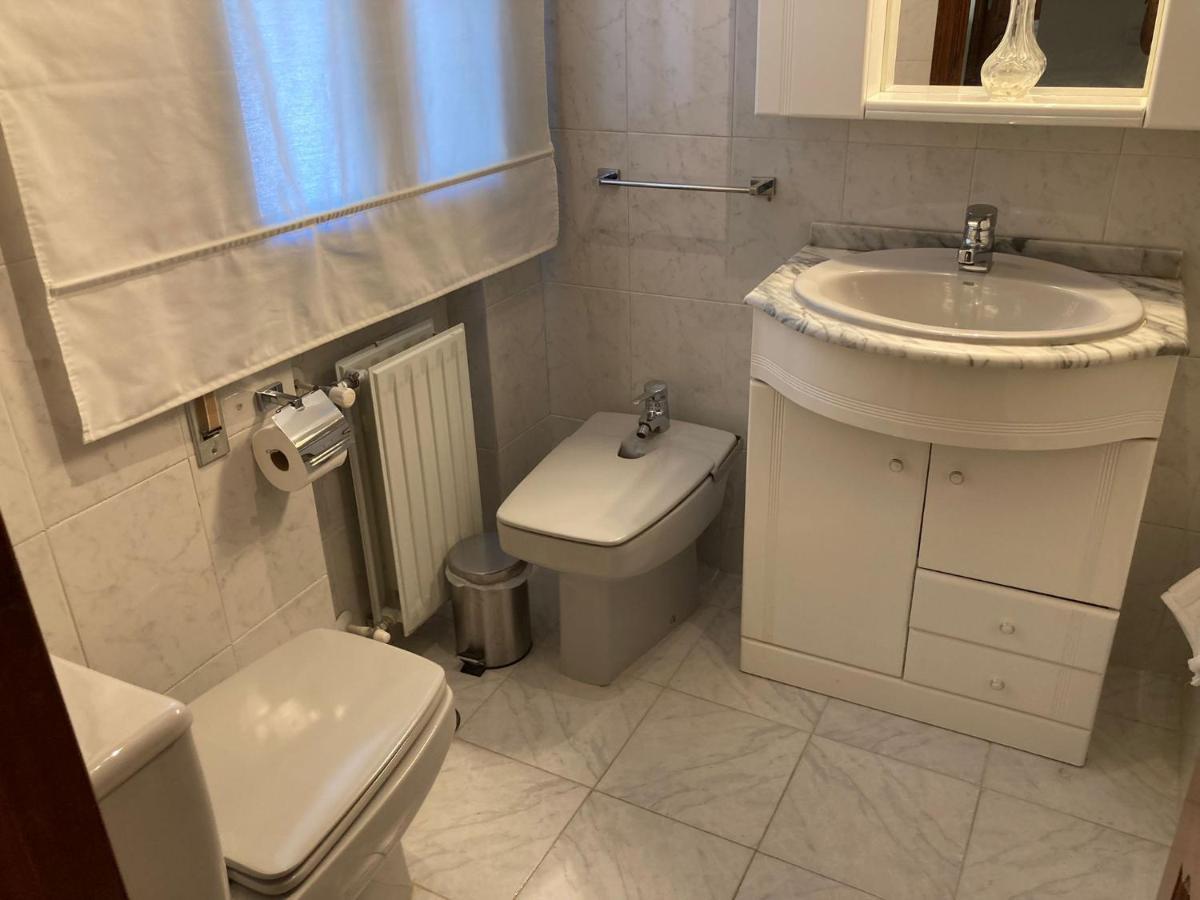 Los Cedros, Gran Chalet Con Piscina Y Apartamento En Navacerrada Luaran gambar